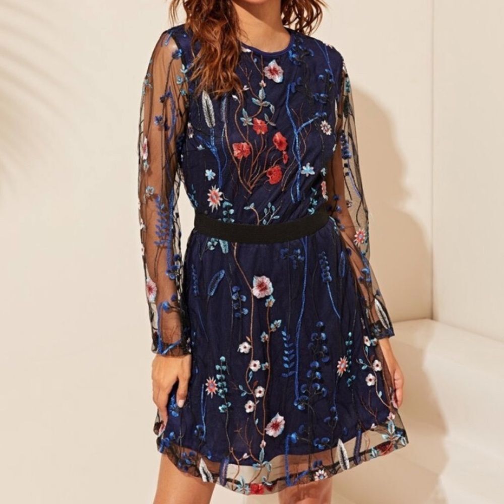 CBR Navy Floral Embroidered Sheer Dress Size Small‎